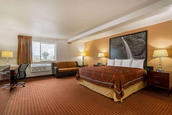 Super 8 by Wyndham The Dalles OR image 24