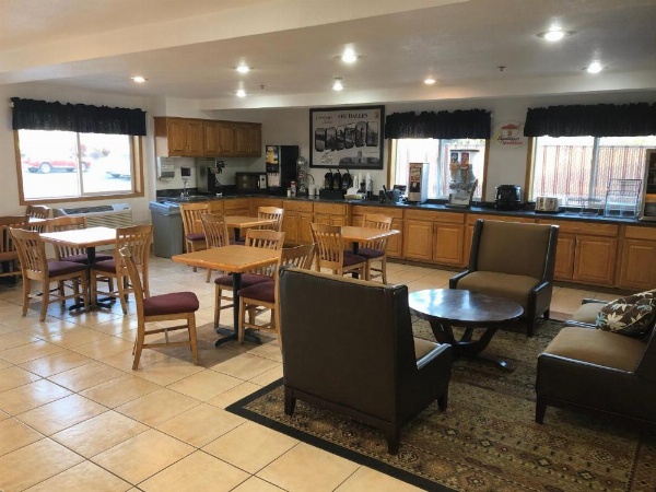 Super 8 by Wyndham The Dalles OR image 29